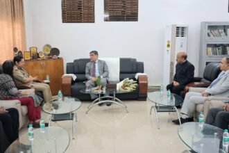 Administrative Judge Ajay Bhanot Inspects District Court, Emphasizes Quality of Judicial Work and Timely Disposal of Cases IMAGE CREDIT TO सूचना विभाग