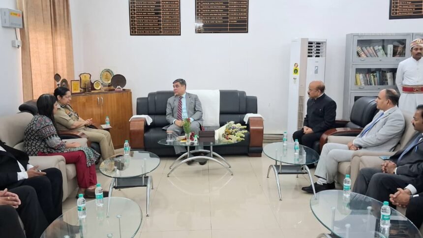 Administrative Judge Ajay Bhanot Inspects District Court, Emphasizes Quality of Judicial Work and Timely Disposal of Cases IMAGE CREDIT TO सूचना विभाग