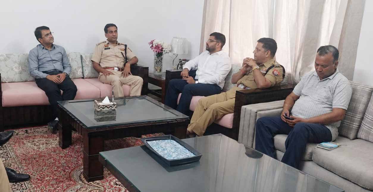 Joint Meeting of Shamli-Panipat Administrations Ahead of Shravan Kanwar Yatra; Strategy Formulated for Security and Coordination IMAGE CREDIT TO सूचना विभाग