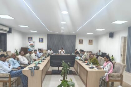 District Sainik Bandhu Meeting Held Under the Chairmanship of City Magistrate Satish Chandra Tripathi IMAGE CREDIT TO सूचना विभाग