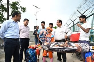 District Magistrate Inspects Arrangements on Kanwar Track Route, Takes Feedback from Shiva Devotees IMAGE CREDIT TO सूचना विभाग