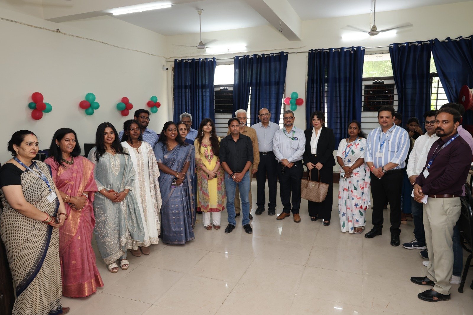 Women Empowerment Takes a New Flight: SIMS and VAJ Foundation Launch ‘Aishathi Saksham’ Skill Development Center Image Credit: इंस्टीट्यूट
