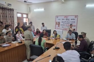 Women’s Commission Member Hears Complaints of 15 Victimized Women During Public Hearing, Directs Officials for Prompt Action IMAGE CREDIT TO सूचना विभाग