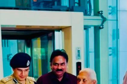 Governor Anandiben Patel Visits Sahibabad: Has Lunch at Country Inn Hotel, Welcomed by Officials IMAGE CREDIT TO रिपोर्टर