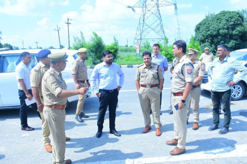 DM-SP Inspect Kanwar Yatra Route, Emphasize Timely Preparations IMAGE CREDIT TO सूचना विभाग