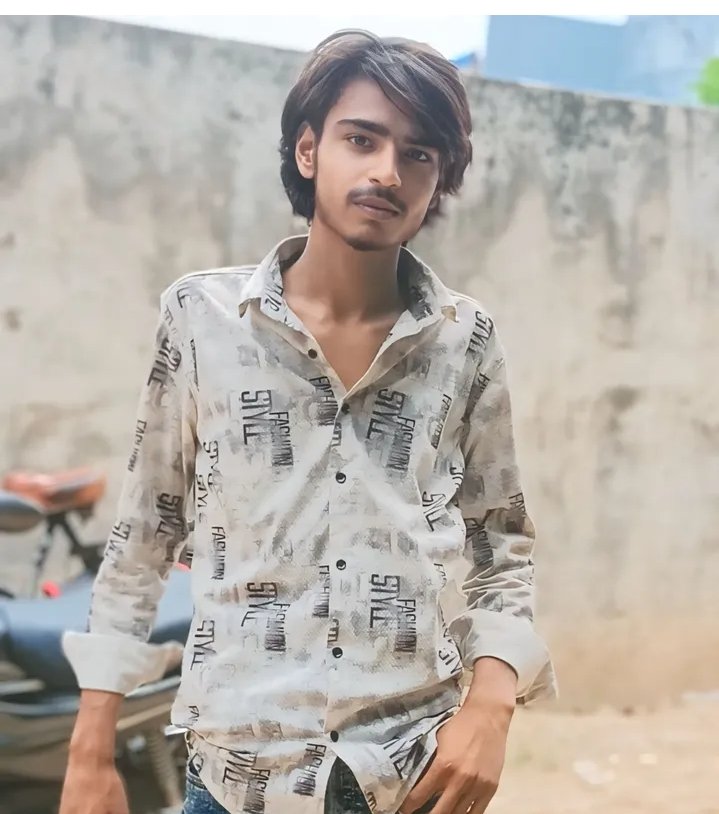 Shooting at Parshvanath Building: Guard opens fire on suspicion of iron rod theft, 17-year-old Sameer dies. IMAGE CREDIT TO रिपोर्टर