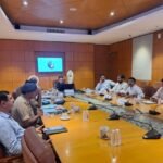 The Principal Secretary reviewed preparations for the UP International Trade Show and directed officials to ensure that all arrangements are completed within the stipulated timeline. IMAGE CREDIT TO The Principal Secretary reviewed preparations for the UP International Trade Show and directed officials to ensure that all arrangements are completed within the stipulated timeline. IMAGE CREDIT TO सूचना विभाग