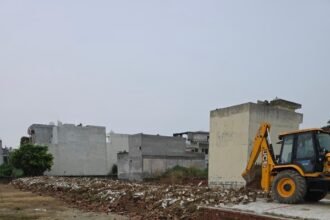 Major GDA Action in Modinagar: Illegal Colonies Being Developed Across 21,000 Square Metres Demolished IMAGE CREDIT TO प्राधिकरण