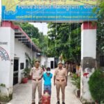 Thief Arrested for Entering House Through the Roof and Stealing a Gas Cylinder IMAGE CREDIT TO पुलिस