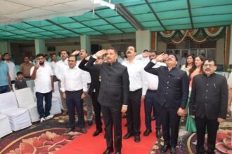 80th Independence Day Celebrated with Great Fanfare at Yamuna Authority, Emphasis on Accelerating Development Projects IMAGE CREDIT TO प्राधिकरण