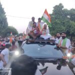 Thousands Participate in a Massive Tiranga Yatra on Independence Day, Traffic Jam Reported on Delhi–Meerut Road IMAGE CREDIT TO रिपोर्टर