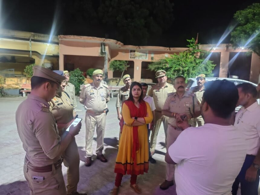 DM and SP Inspect Shiva Temples and Kanwar Routes on the First Monday of Sawan IMAGE CREDIT TO सूचना विभाग