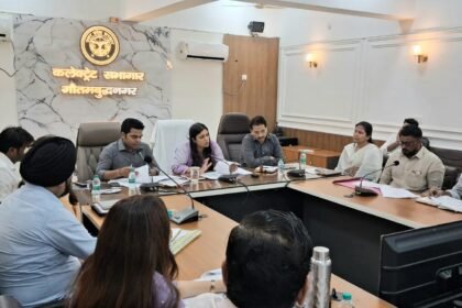 Development Works Under the 15th Finance Commission and Infrastructure Development Fund Gain Momentum, District Magistrate Megha Roopam Emphasizes Quality and Timely Execution | IMAGE CREDIT TO: सूचना विभाग