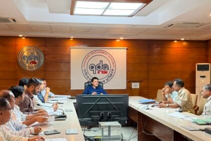 Authority’s Major Initiative: Land Use Conversion for Haranandipuram Scheme Gains Momentum; Vice Chairman Issues Strict Directions | IMAGE CREDIT TO: प्राधिकरण