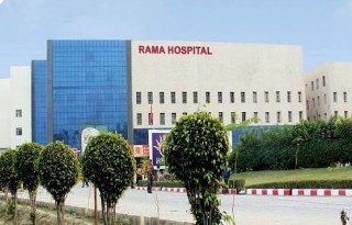 Case of towel being left inside a woman’s abdomen during surgery: Consumer Commission imposed a fine of ₹17 lakh on two female doctors. IMAGE CREDIT TO रिपोर्टर