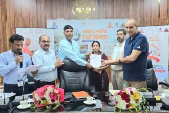 Information about dairy development schemes was provided during the Golden Jubilee celebration of the Dairy Development Department, and selection letters were given to the beneficiaries. IMAGE CREDIT TO रिपोर्टर