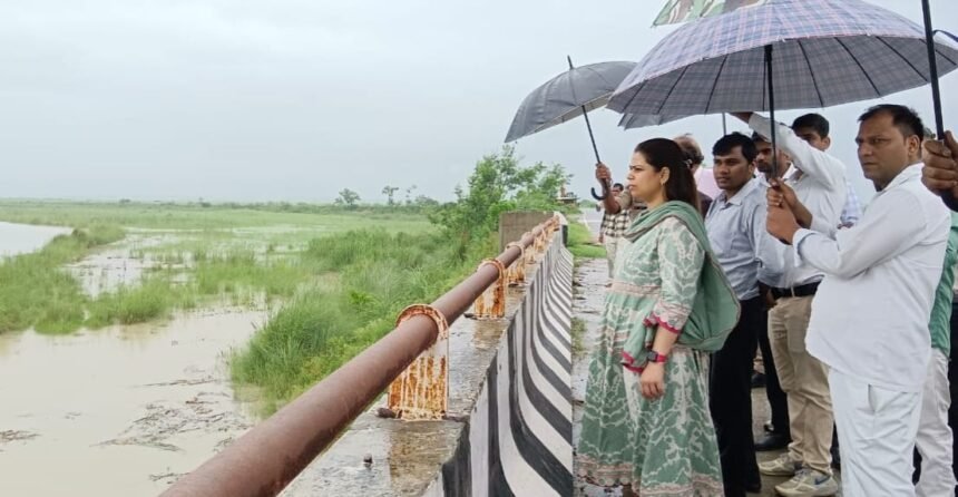 DM Inspects Flood-Affected Areas, Assures Villagers of Dam Construction IMAGE CREDIT TO सूचना विभाग