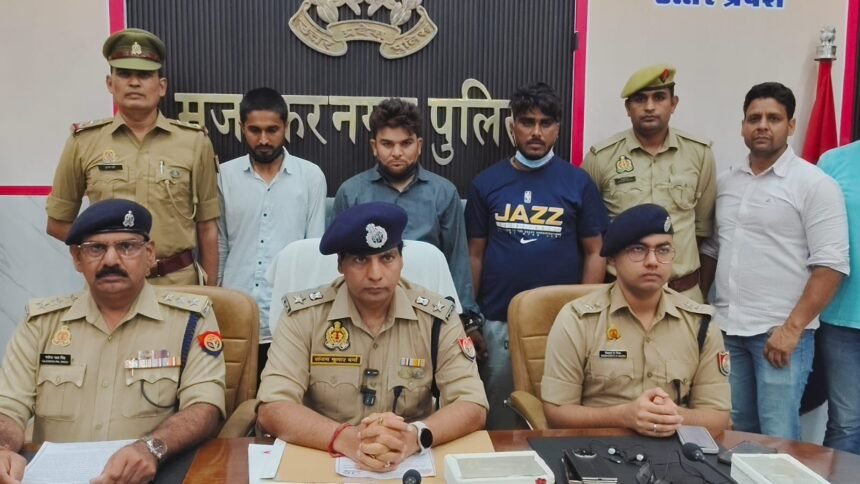 Budhana Police Busts Interstate Fake Currency Notes Gang, Three Accused Arrested IMAGE CREDIT TO पुलिस