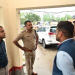 District Magistrate and SSP Reach Narsan Border Amid Heavy Rain, Review Kanwar Yatra Arrangements | IMAGE CREDIT TO सूचना विभाग
