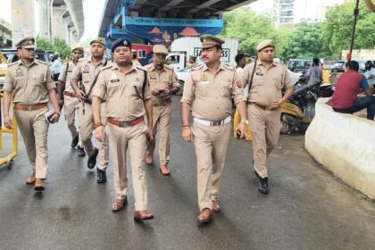 Kanwar Yatra: DCP Dhawal Jaiswal Reviews Arrangements in Madhuban Bapudham Area, Issues Necessary Instructions to Officials | IMAGE CREDIT TO POLICE