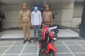 Indirapuram Police Cracked Mobile Snatching Case, 1 Accused Arrested. IMAGE CREDIT TO पुलिस