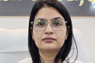 Ignoring DM’s Instructions! Green Trees Cut Down Instead of Trimming Branches on Kanwar Route, Forest Department Silent on Dry Trees | IMAGE CREDIT TO विभाग