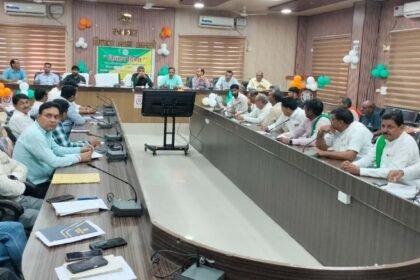 Farmers’ Issues Take Center Stage at Kisan Diwas; CDO Directs Officials to Resolve Grievances Within a Time-Bound Period — IMAGE CREDIT TO सूचना विभाग