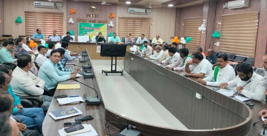 Farmers’ Issues Take Center Stage at Kisan Diwas; CDO Directs Officials to Resolve Grievances Within a Time-Bound Period — IMAGE CREDIT TO सूचना विभाग