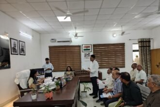 Instructions for strict action against illegal liquor and ensuring the quality of food products — IMAGE CREDIT TO सूचना विभाग