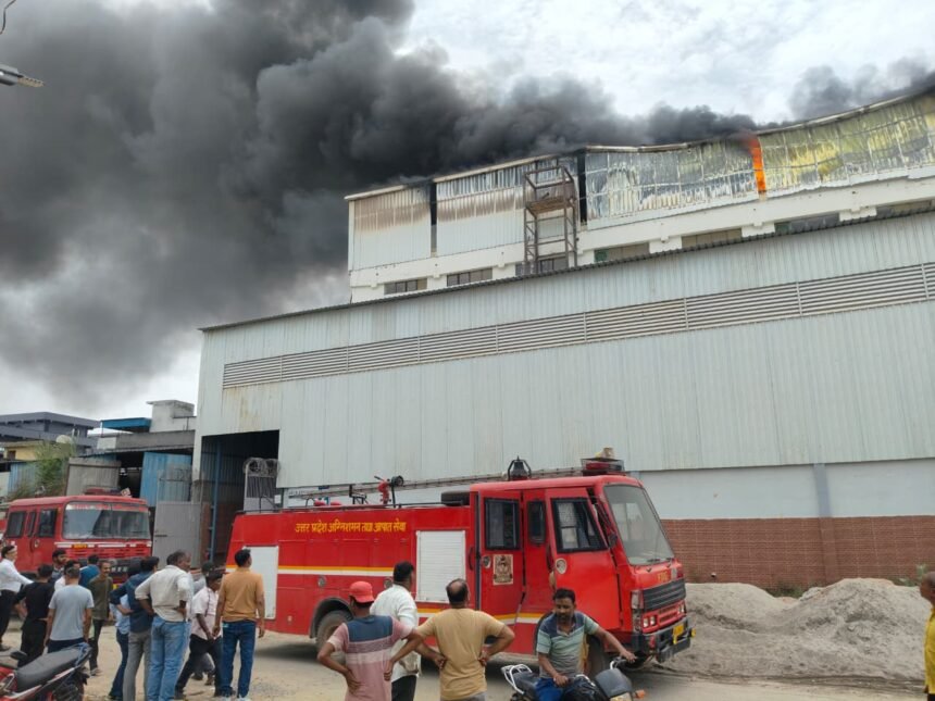 Massive Fire Breaks Out at a Factory in Tronica City, Brought Under Control by Seven Fire Tenders IMAGE CREDIT TO फायर विभाग