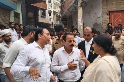 Mayor Cracks Down on Alleged Encroachments by Haji Khalil in Kaila Bhatta, Four Shops and a Dairy Sealed IMAGE CREDIT TO नगर निगम