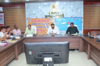 DM Angry Over Negligence in Treatment of Malnourished Children and Newborns, Kandhla Superintendent Reprimanded IMAGE CREDIT TO सूचना विभाग