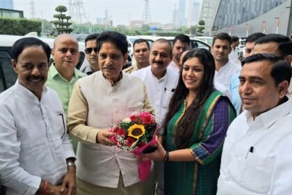 Senior women gifted free bus travel; live broadcast of the scheme held in Noida. IMAGE CREDIT TO सूचना विभाग