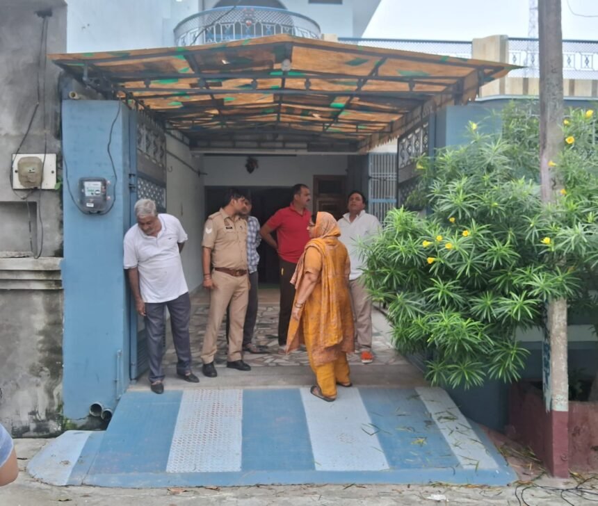 Jewelry Worth Crores Stolen from Retired Sub-Inspector’s House in Tehsil Colony, Questions Raised Over Security Arrangements IMAGE CREDIT TO रिपोर्टर