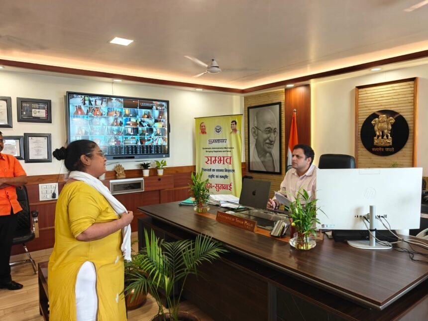 Writing Nagar Ayukt Holds Public Hearing Under ‘Sambhav’, Action Initiated on 22 Complaints IMAGE CREDIT TO नगर निगम