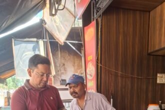 Intensive Inspection of Food Establishments in Haridwar, Samples of Pulses, Milk and Honey Sent for Testing IMAGE CREDIT TO रिपोर्टर