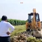 HPDA Bulldozer Rolls into the Handloom City; 35,800 Square Metres of Illegal Plotting Demolished IMAGE CREDIT TO प्राधिकरण
