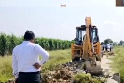 HPDA Bulldozer Rolls into the Handloom City; 35,800 Square Metres of Illegal Plotting Demolished IMAGE CREDIT TO प्राधिकरण