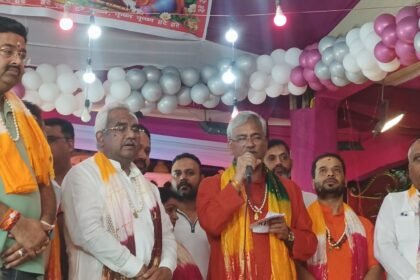 Sri Krishna Janmashtami Celebrated with Great Enthusiasm in Haridwar; Temples Adorned with Attractive Tableaus IMAGE CREDIT TO रिपोर्टर