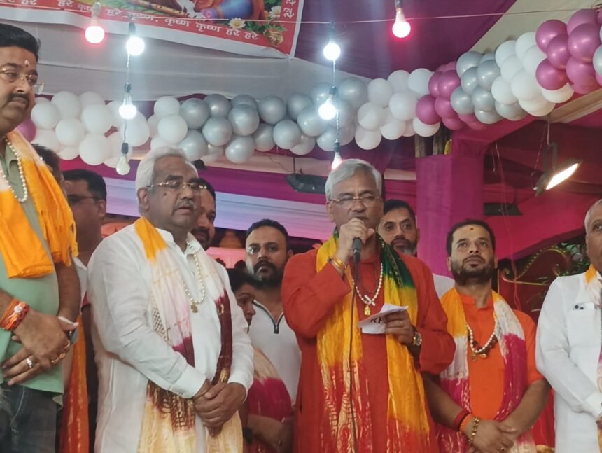 Sri Krishna Janmashtami Celebrated with Great Enthusiasm in Haridwar; Temples Adorned with Attractive Tableaus IMAGE CREDIT TO रिपोर्टर