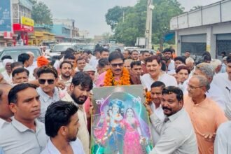 Grand Welcome for MLA Dhirendra Singh as Jewar Interchange on Yamuna Expressway Becomes Toll-Free IMAGE CREDIT TO रिपोर्टर