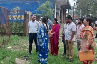 Illegal Encroachment Removed from the Land of Ibrahim Pur Primary School IMAGE CREDIT TO रिपोर्टर