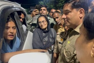 Kairana MP Iqra Hasan Stopped at Her Residence Before Leaving for Saharanpur IMAGE CREDIT TO रिपोर्टर
