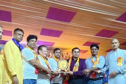 Janmashtami Festival Celebrated with Great Enthusiasm at Eraos Sampoorna Society IMAGE CREDIT TO रिपोर्टर