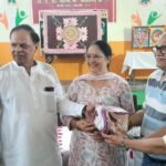 Teacher’s Day Celebrated with Great Enthusiasm at DAV School, Gandhinagar IMAGE CREDIT TO स्कूल