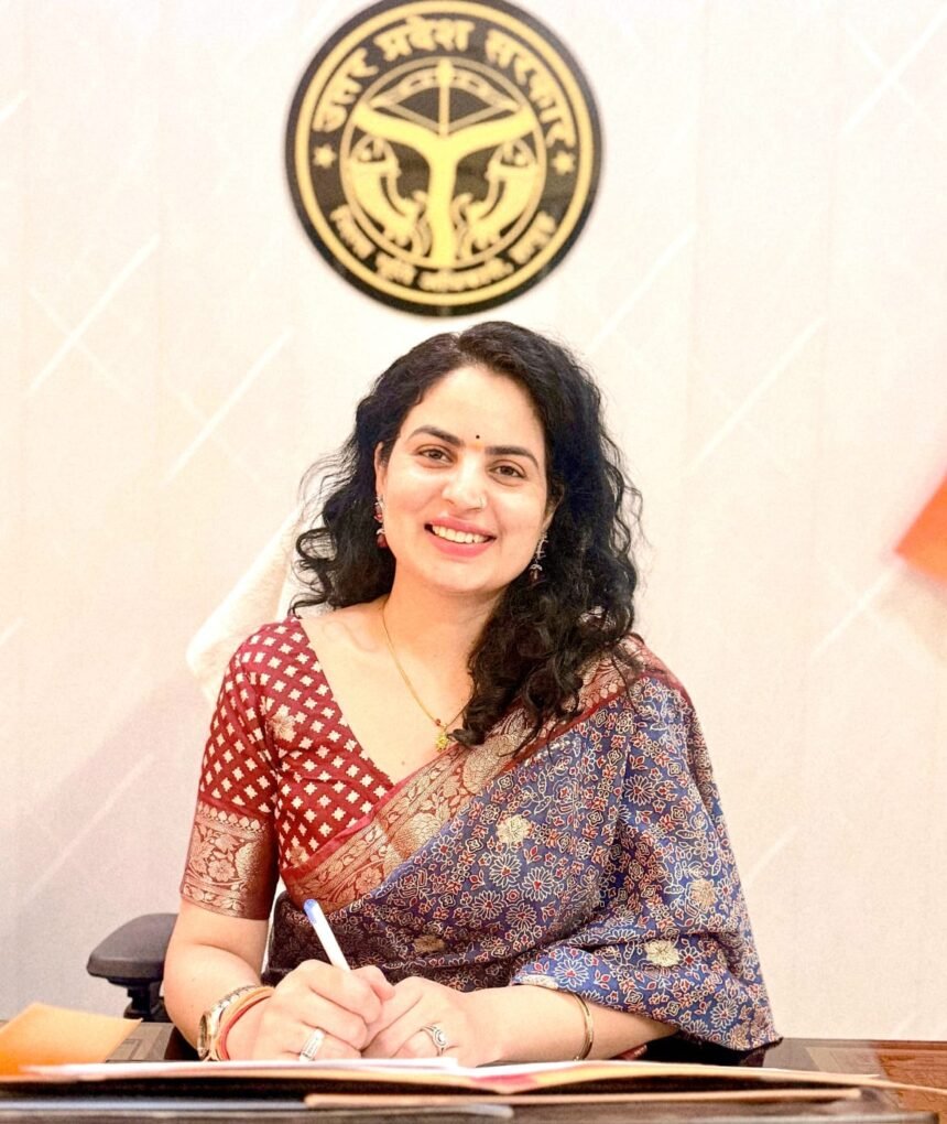 Domestic LPG Cylinders Can Now Be Booked Only After 25 Days, Same System for Rural and Urban Consumers IMAGE CREDIT TO सूचना विभाग