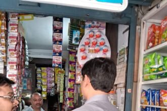 Campaign Against Single-Use Plastic Intensified in Dehradun, Challans Issued to 550 Establishments IMAGE CREDIT TO सूचना विभाग