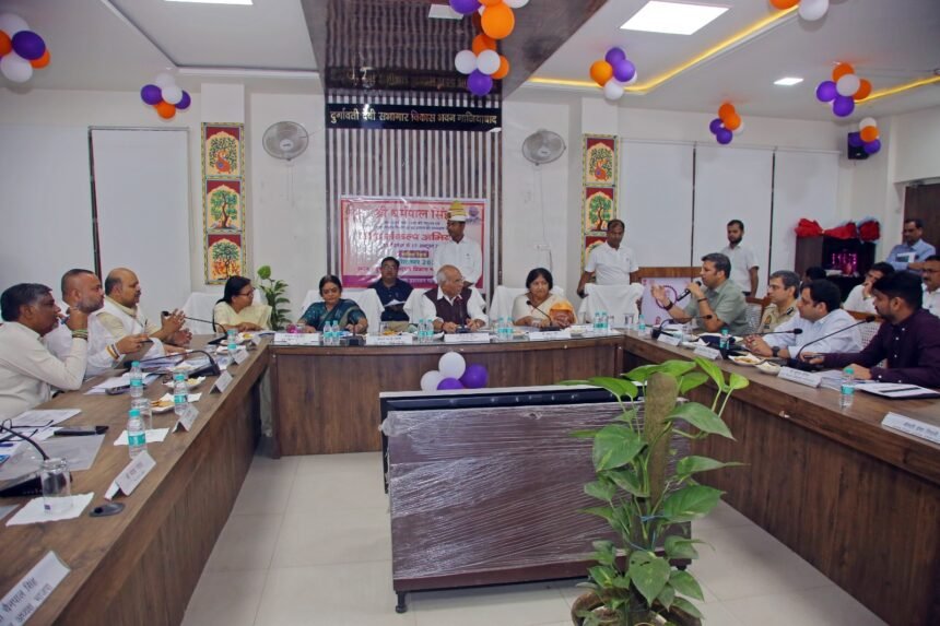 Public Representatives and Officials Should Work Together to Make the Seva Sankalp Campaign Historic IMAGE CREDIT TO सूचना विभाग