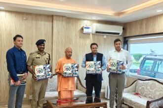 Chief Minister Unveils “Ghaziabad 360” Coffee Table Book IMAGE CREDIT TO नगर निगम