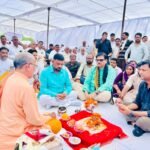 Bhoomi Pujan held for the cow shelter to be built at a cost of two crore rupees, IMAGE CREDIT TO रिपोर्टर